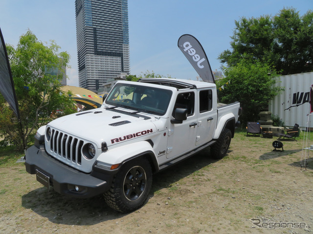 ジープの世界観をBBQで表現した「Jeep Real Grill」。目玉は『グラディエーター』だ。