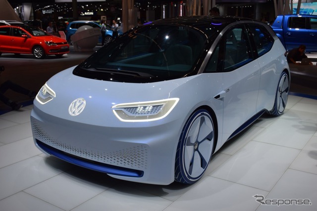 パリモーターショー16で公開された電気自動車のコンセプト「I.D.」