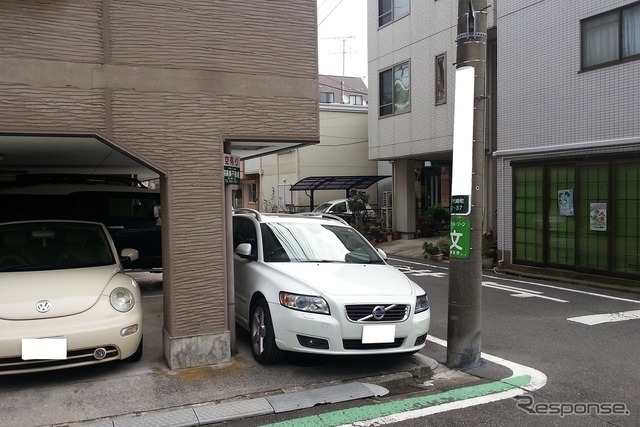 横浜の住宅街にある「トメレタ」駐車場。こんなスペースでも有効活用ができるのが特徴