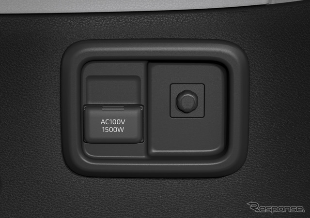 トヨタ・シエンタ新型（ハイブリッド）：アクセサリーコンセント、AC100V・1500W／非常時給電システム付