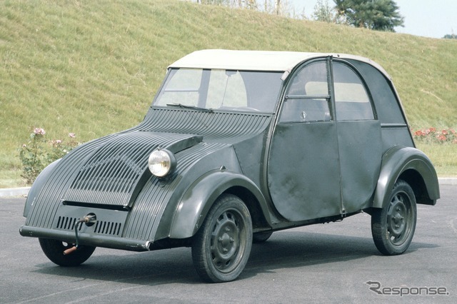 シトロエン2CV 1948年型か