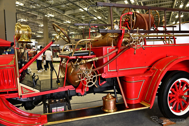 フォード「T型」消防ポンプ車（1920年製。東京国際消防防災展2023）