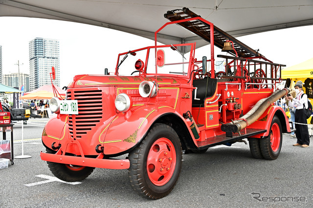 ニッサン180型消防ポンプ自動車（東京国際消防防災展2023）