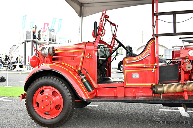 ニッサン180型消防ポンプ自動車（東京国際消防防災展2023）