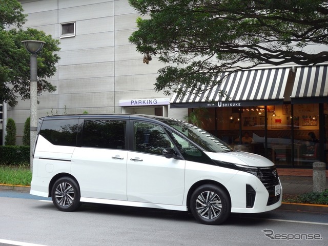 日産 セレナ