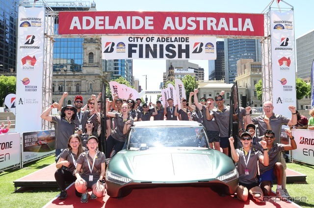 エンライトン技術搭載タイヤ装着チームが世界最高峰のソーラーカーレース 「2023 Bridgestone World Solar Challenge」で優勝