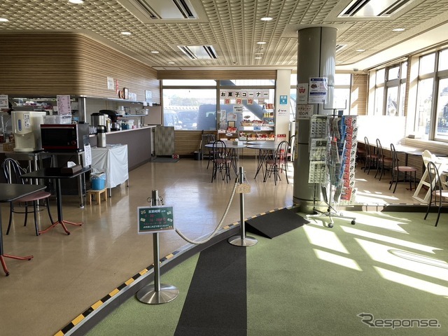 阪神自動車学院の食堂